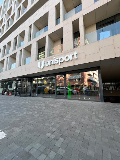 Flagship Store